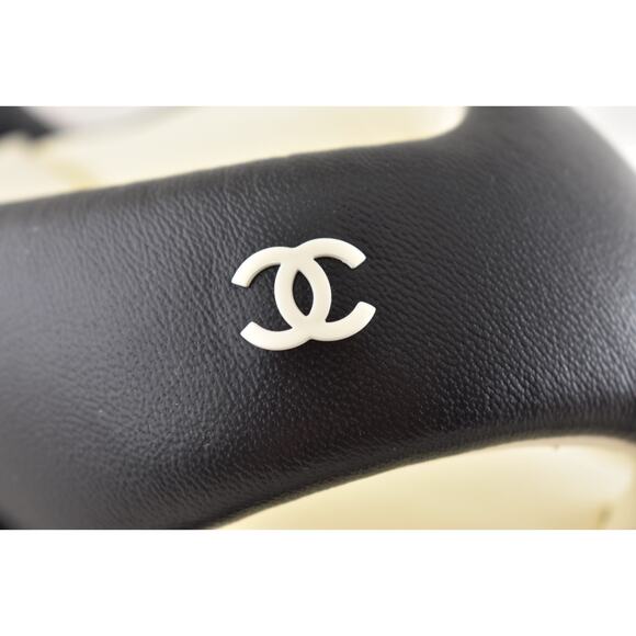 Chanel 22P Black White Lambskin Padded Pool Thong Logo Mule Slide Flat Sandal 36 - Picture 6 of 14